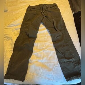 The North Face Women's Olive Cargo Jeans